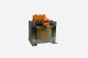 Transformator mit orangenen Hebeklemmen