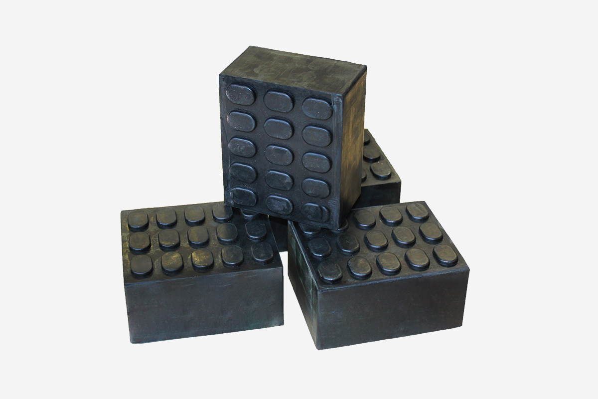 4 × klocki gumowe X309 (100 × 120 × 50 mm)